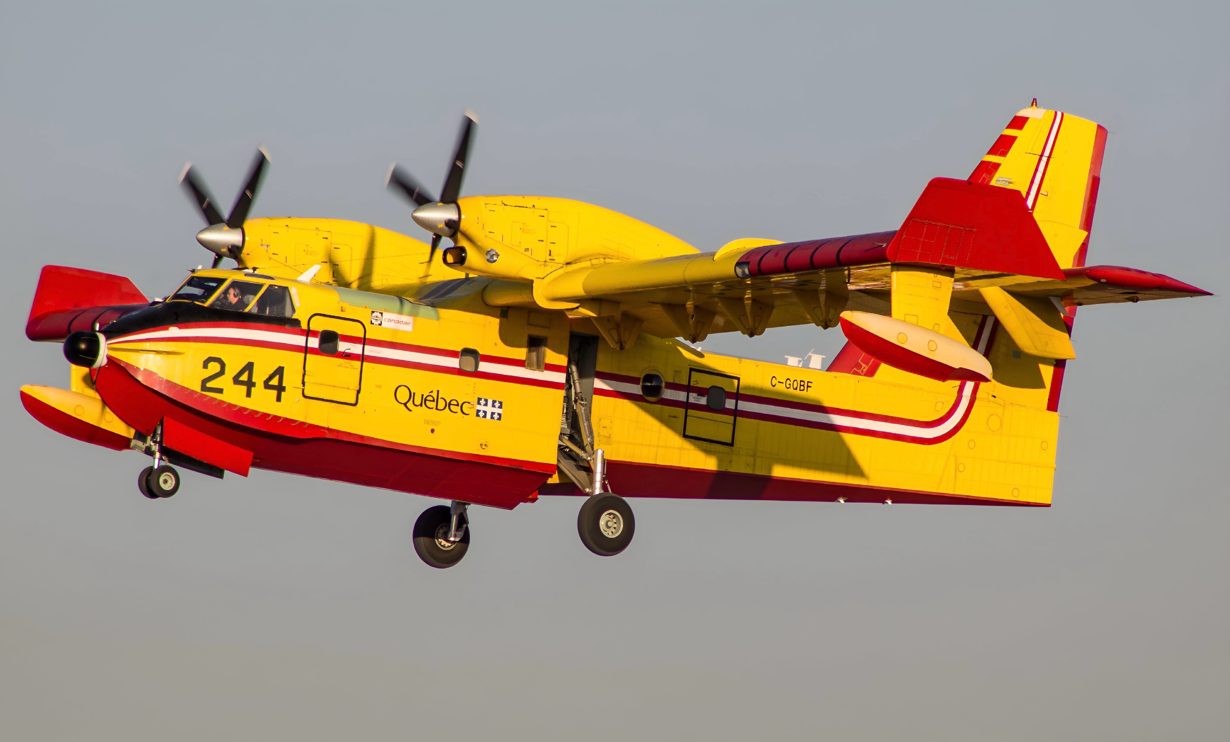 Canadair  CL-415 SooperScooper