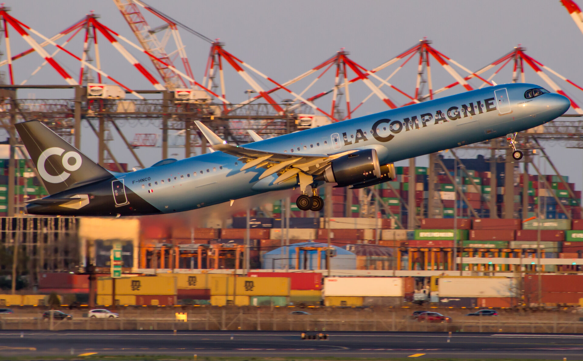 Airbus  A321-251NX(LR)