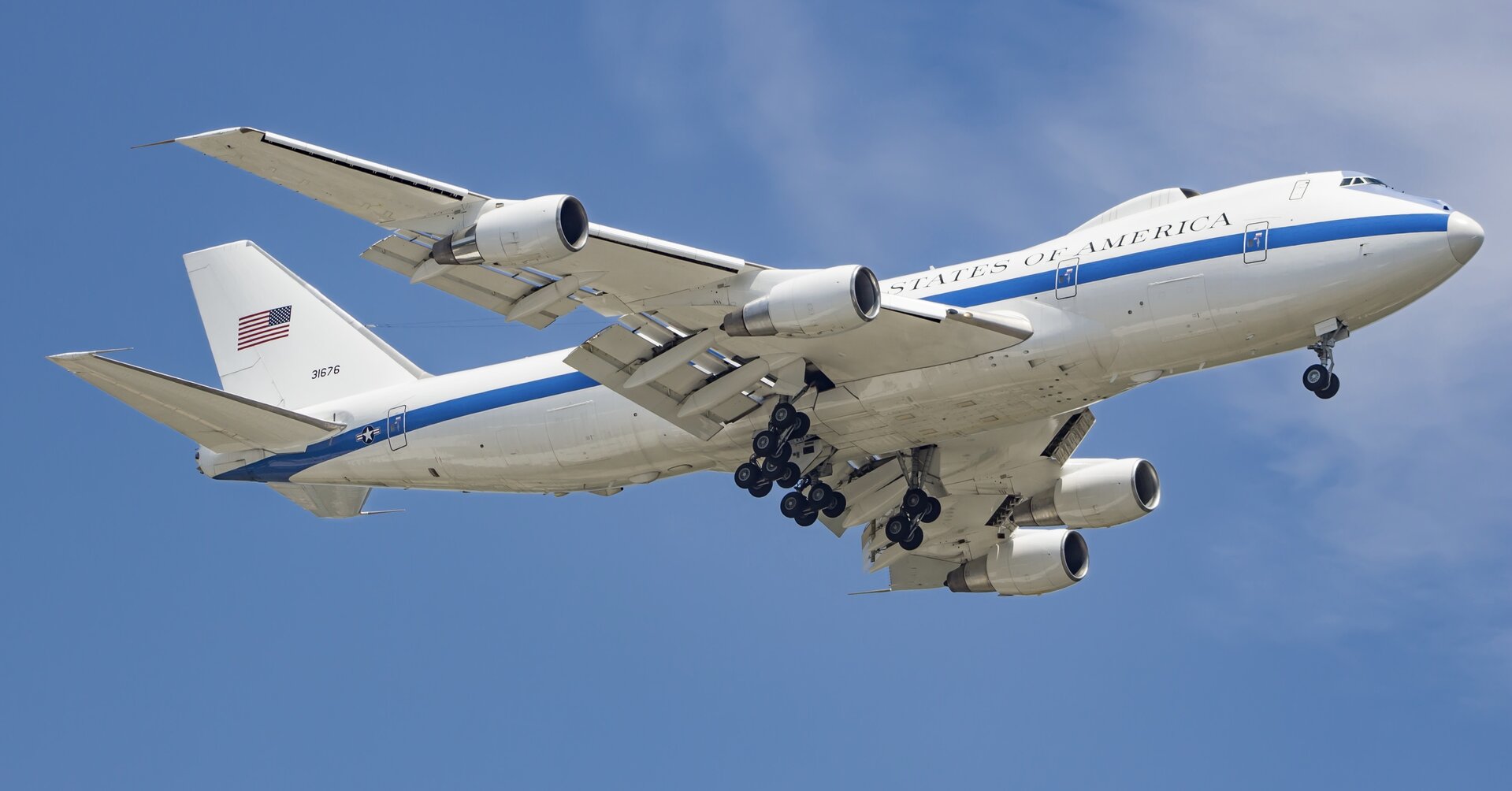 Boeing 747-200B (E-4B Advanced Airborne Command Post)