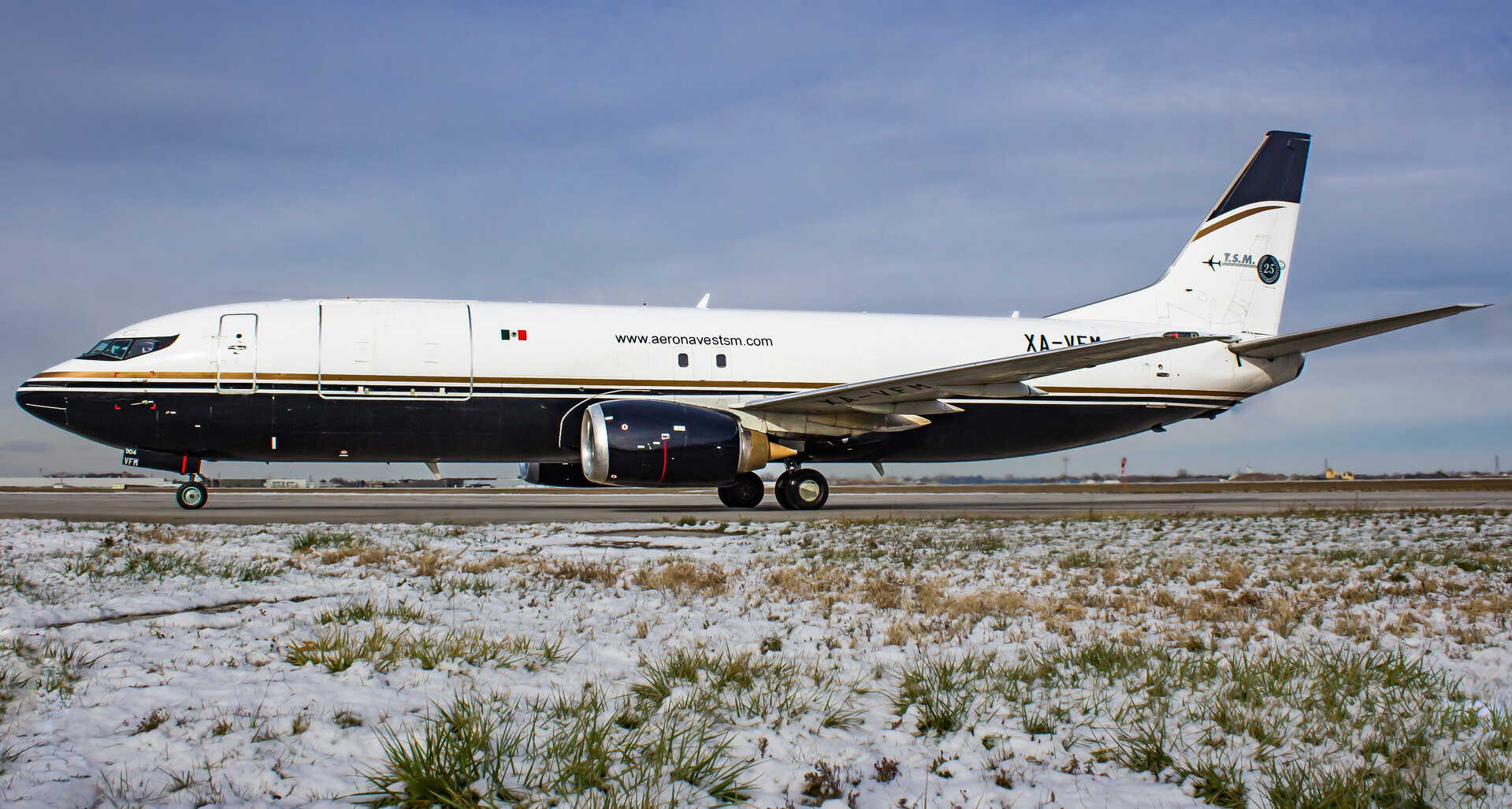 Boeing 737-300SF