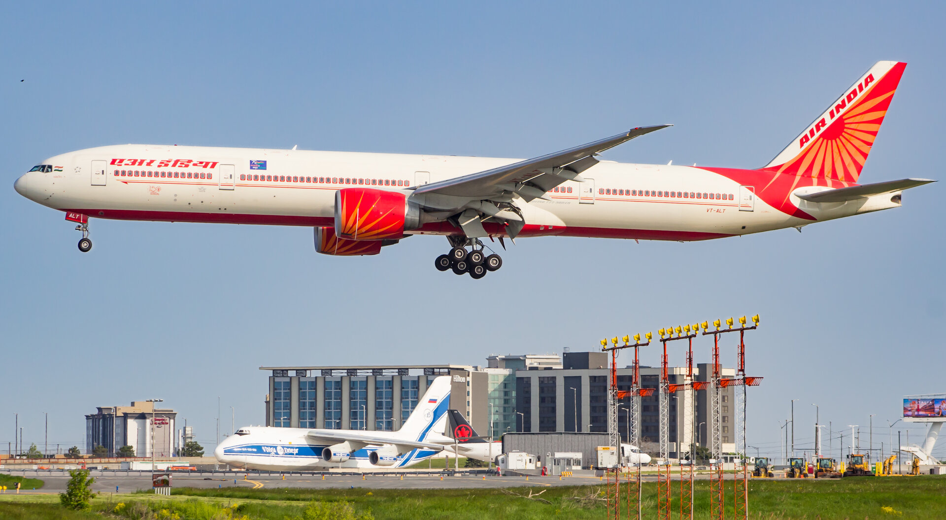 Boeing 777-337ER