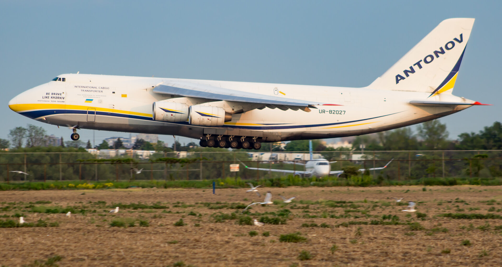 Antonov An-124-100M Ruslan