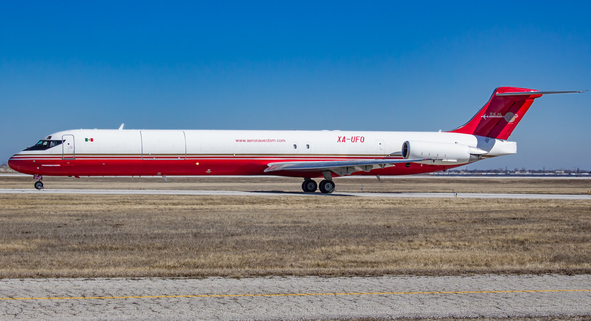 McDonnell Douglas MD-83SF