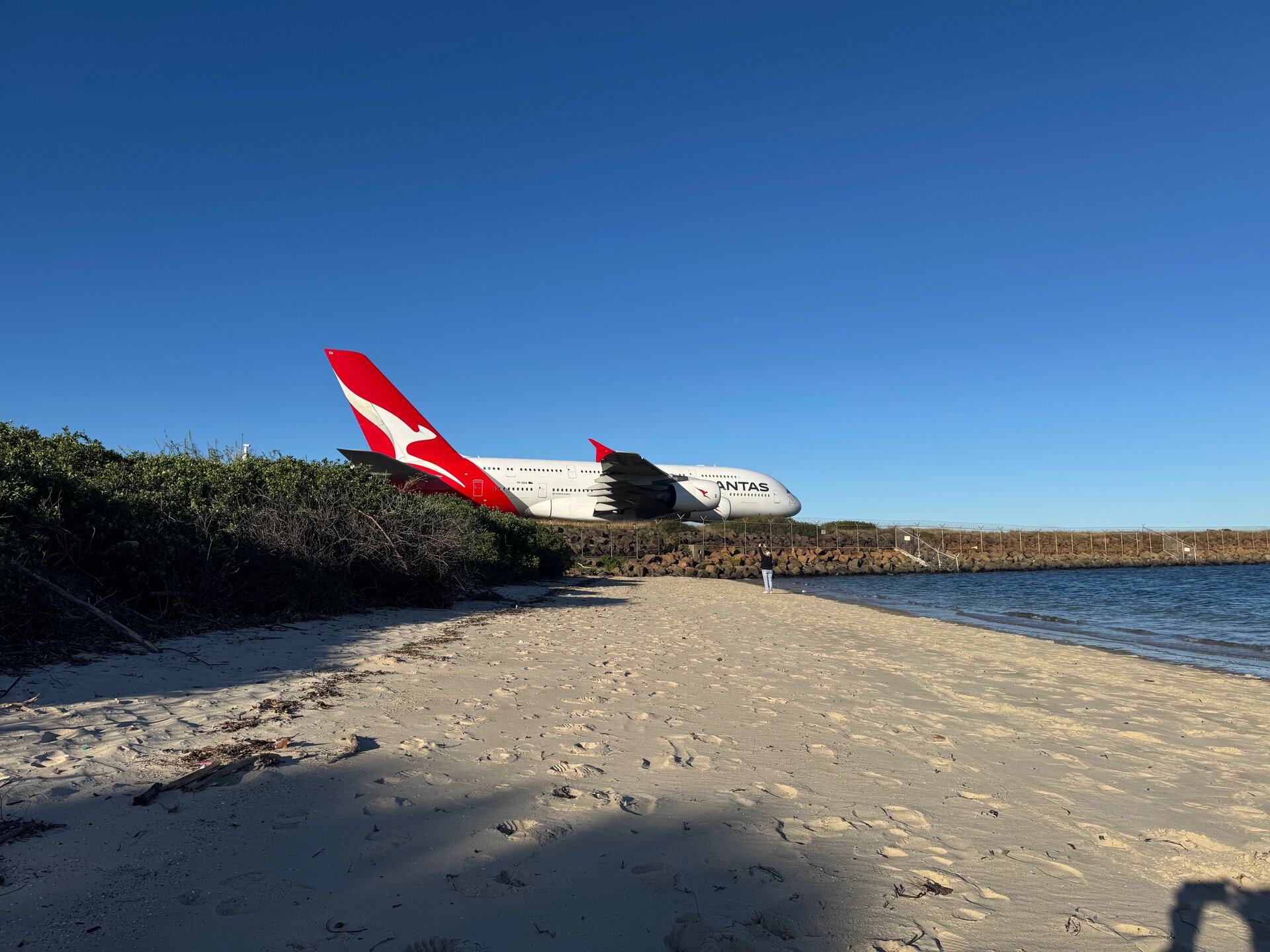 Airbus A380-842