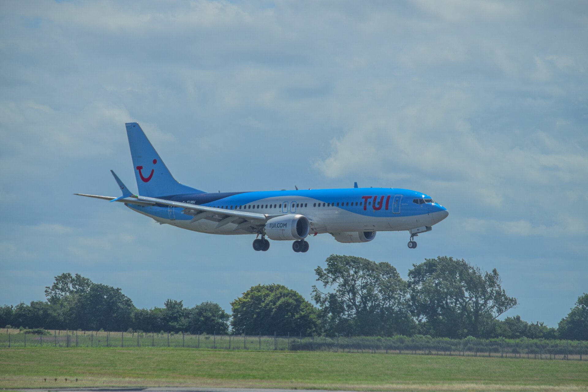 Boeing 737-8K5