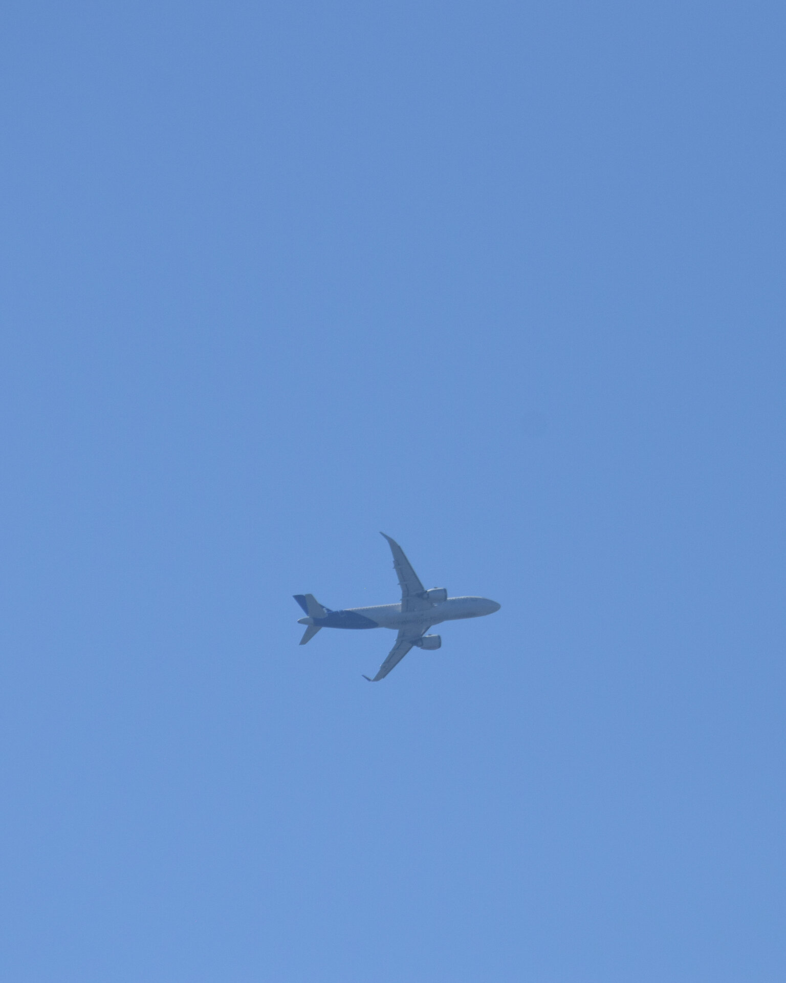 Airbus A320-214