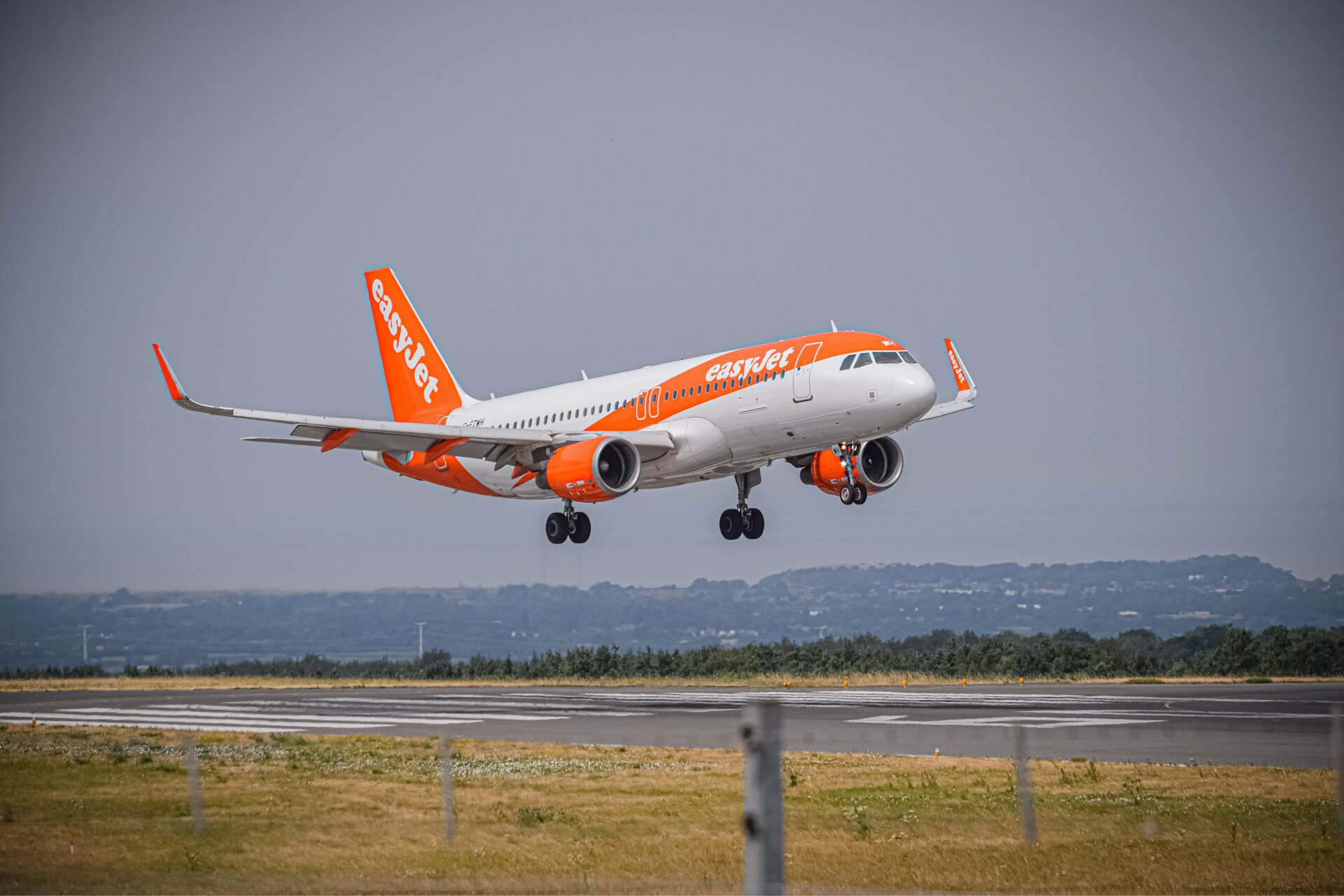 Airbus A320-214