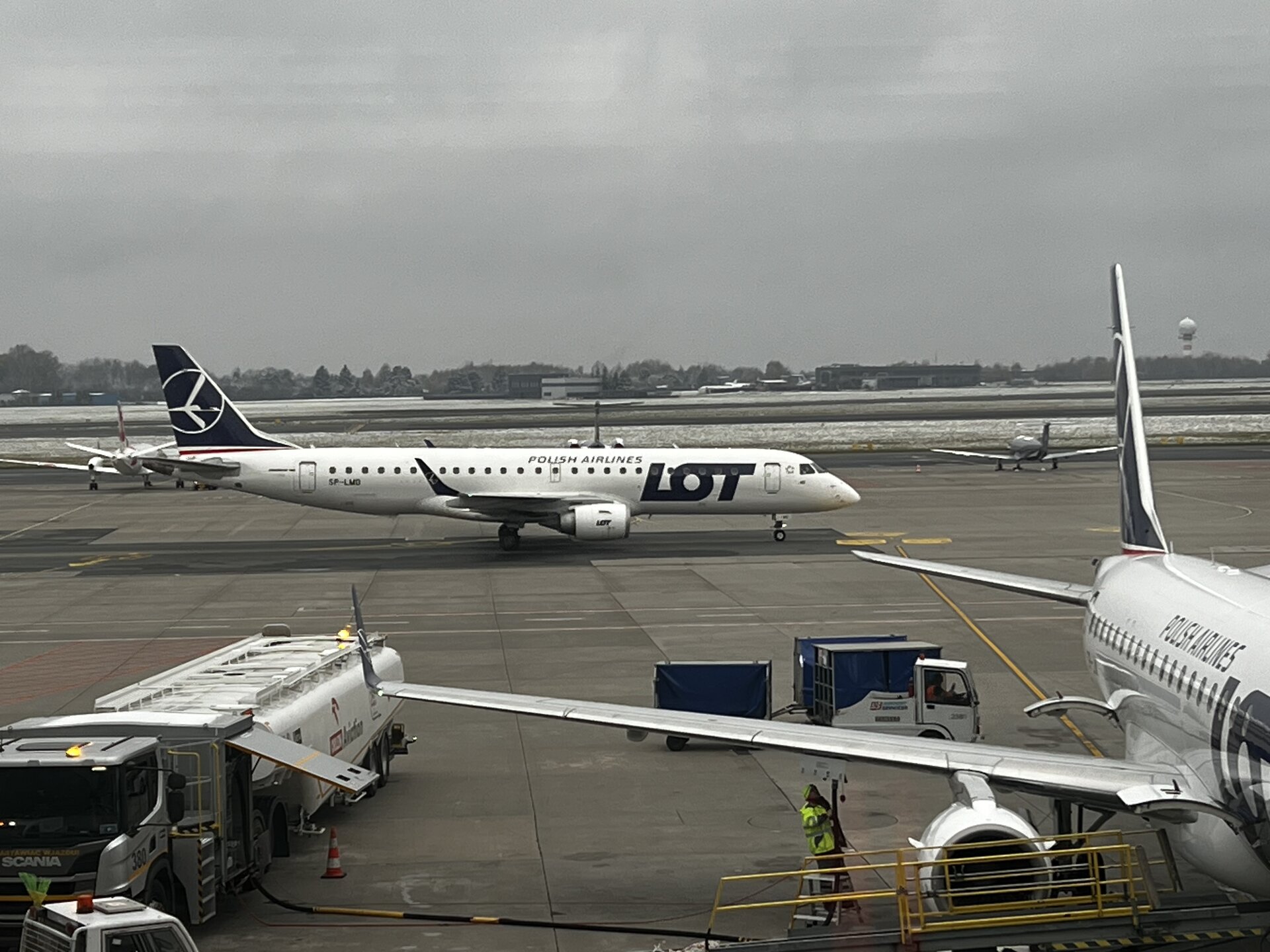 Embraer Embraer 195
