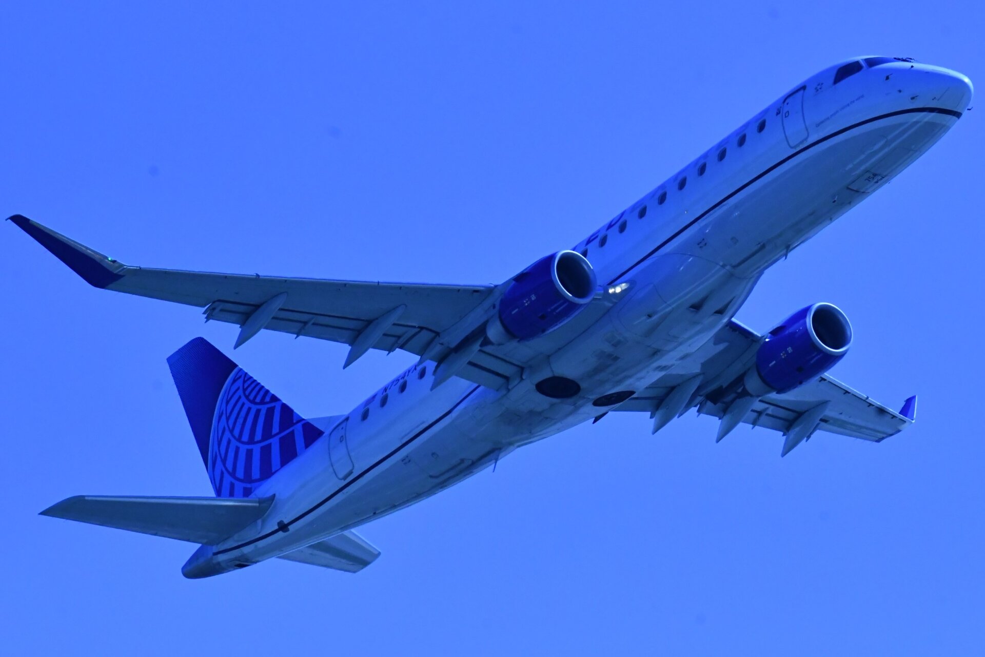 Embraer Embraer ERJ-175
