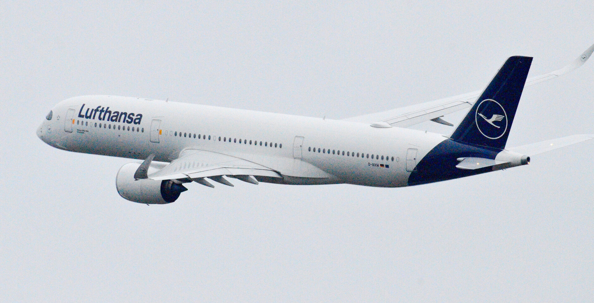 Airbus A350-900