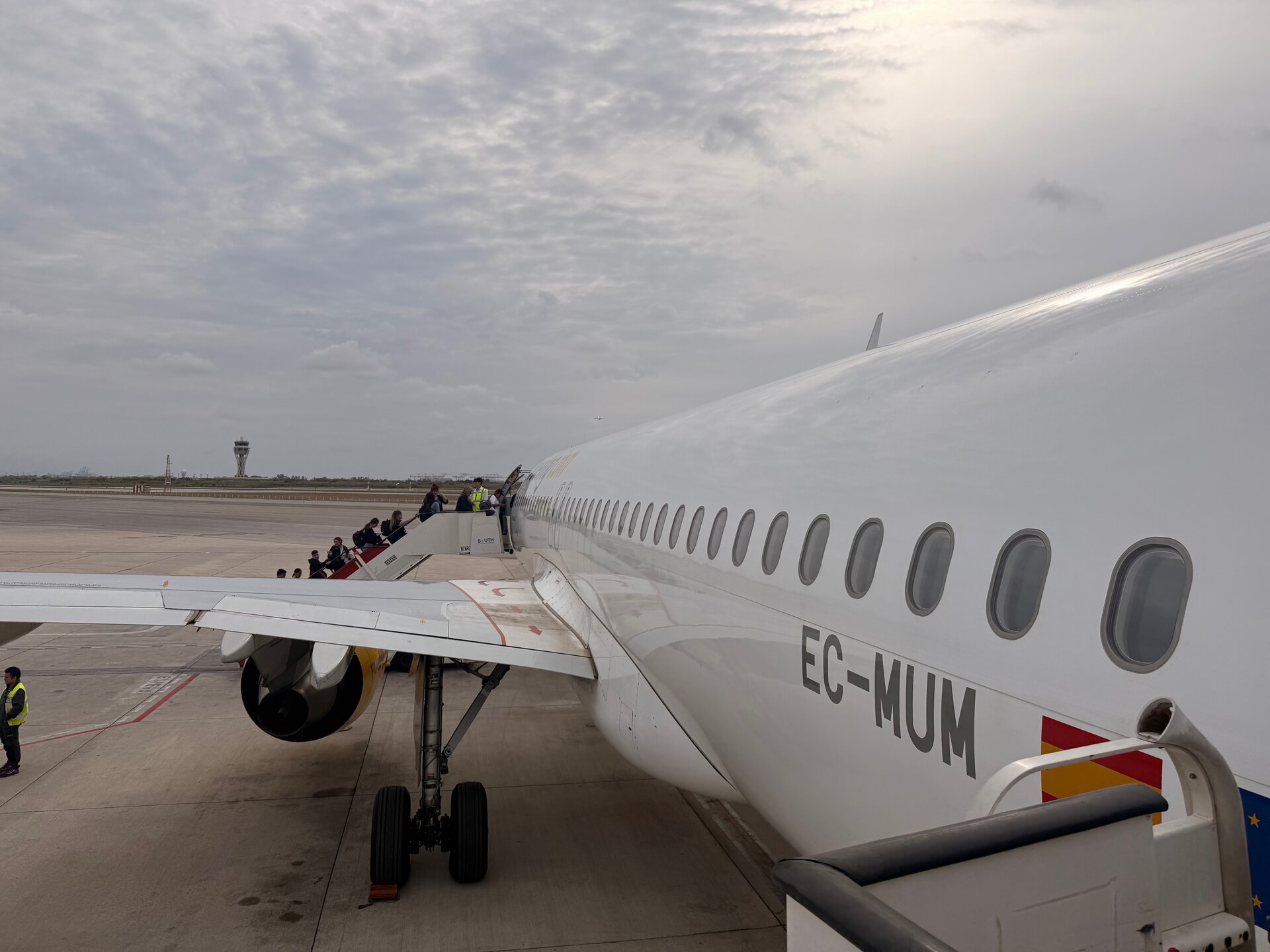 Airbus A320-214