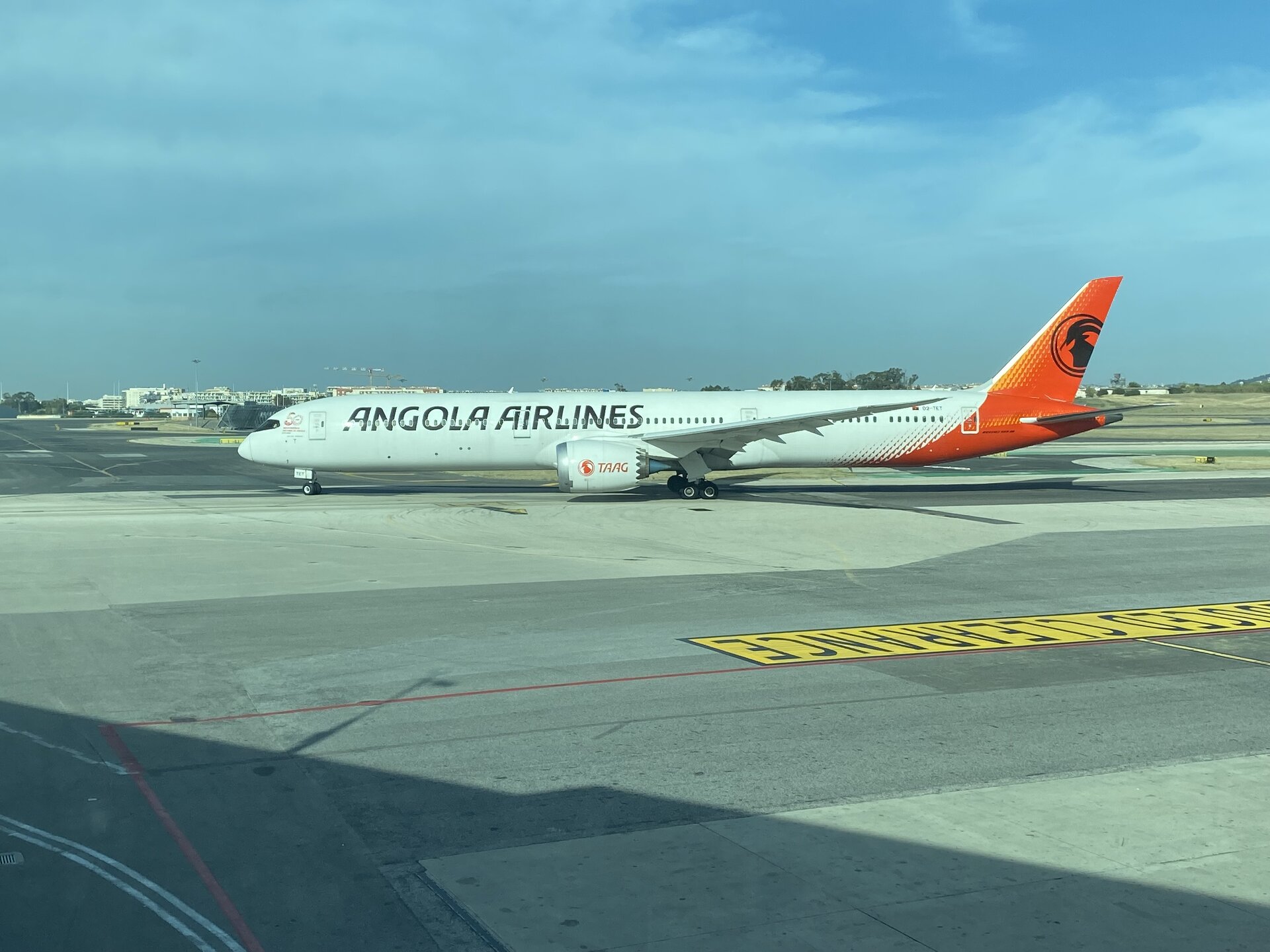 Boeing 787-10