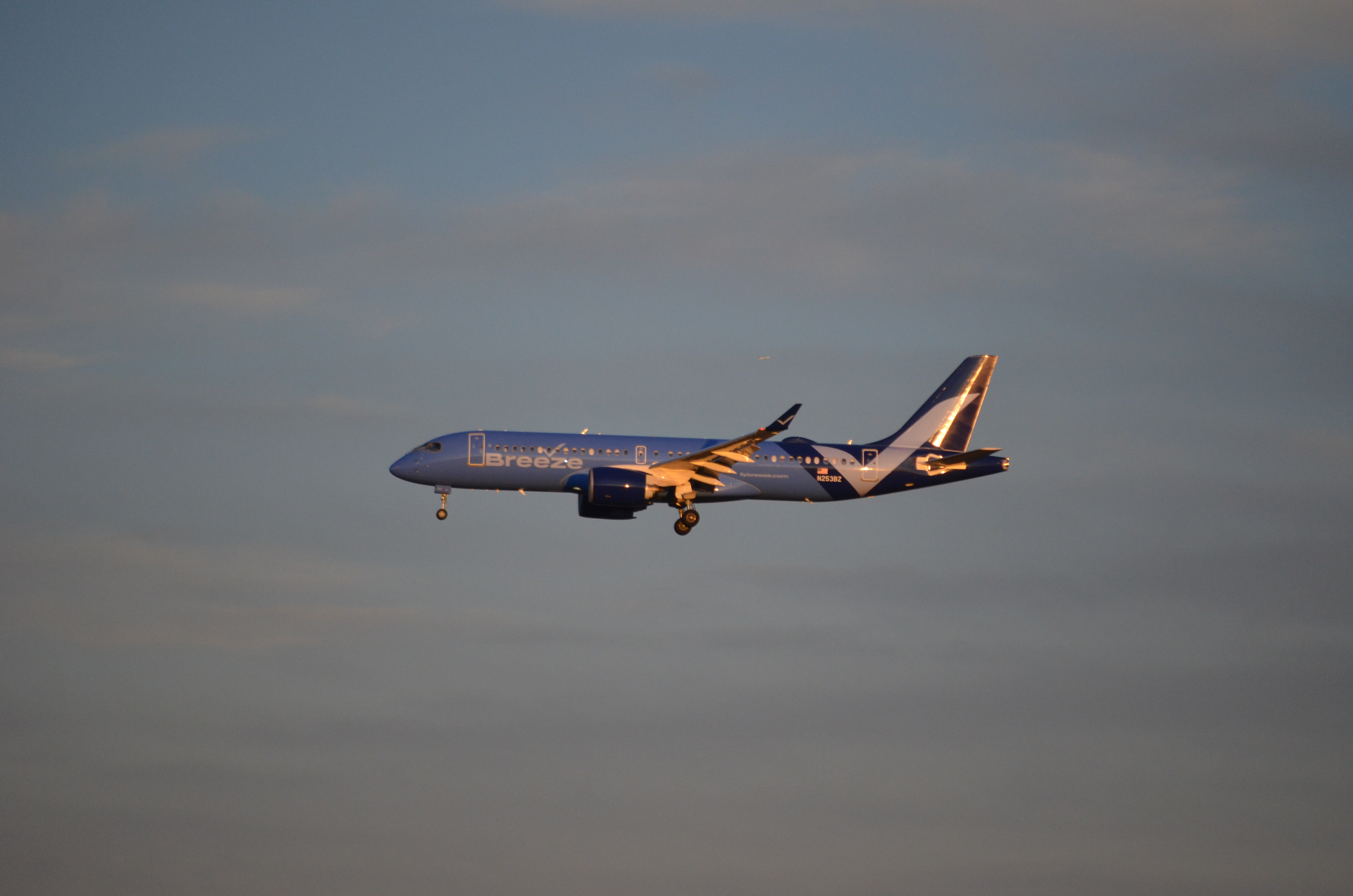 Airbus A220-300