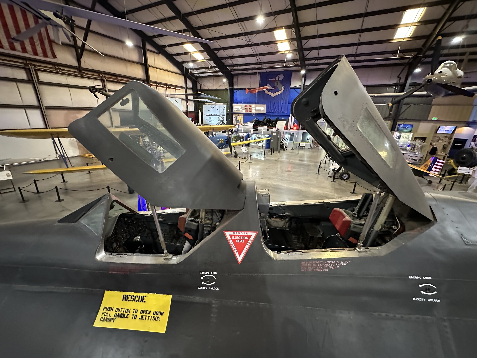 Lockheed SR-71 Blackbird