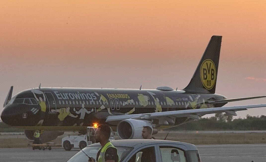 Airbus A320-214