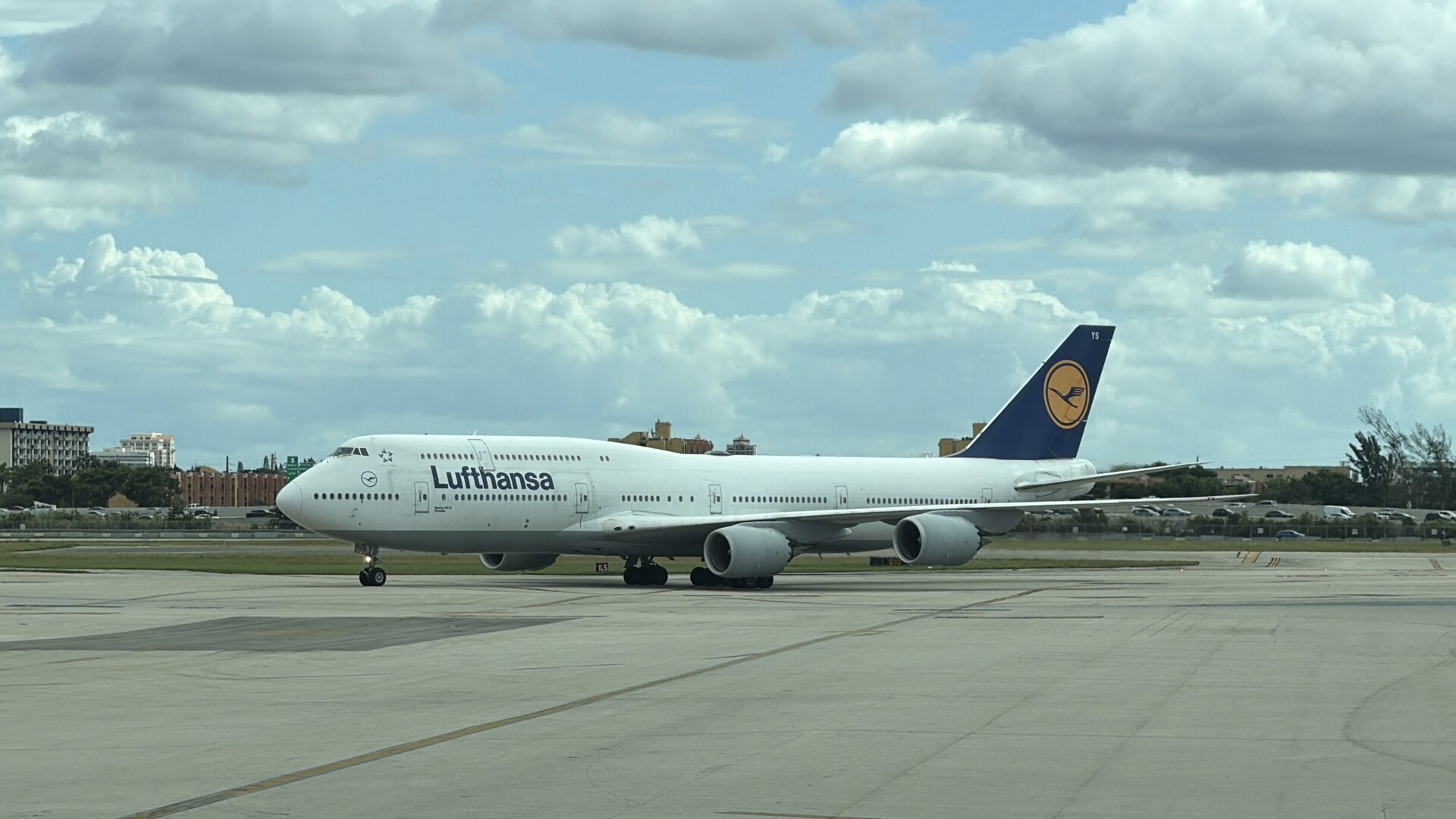 Boeing B747-8