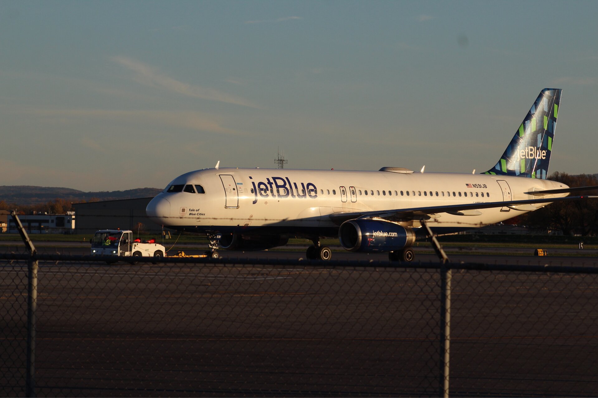 Airbus A320-200