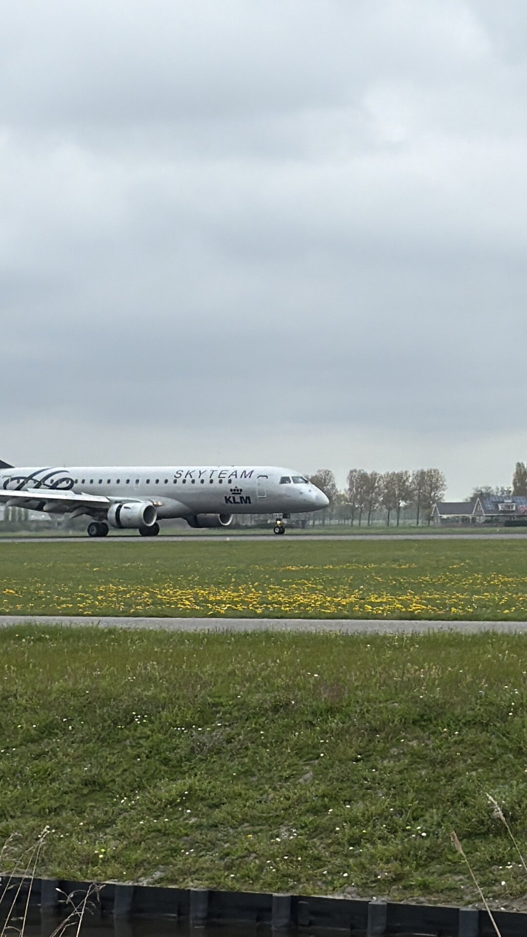 Embraer Embraer 190
