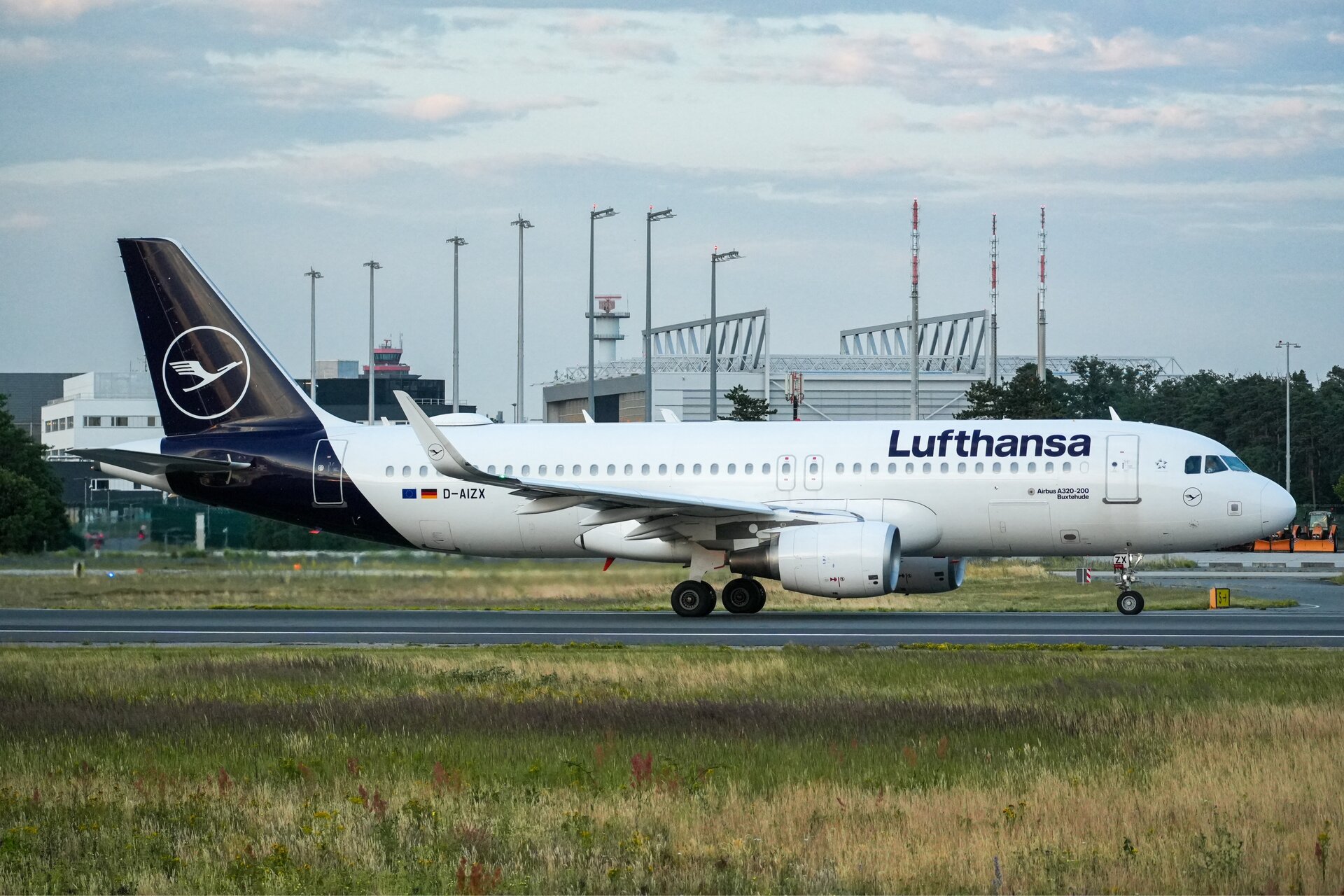 Airbus A320-200