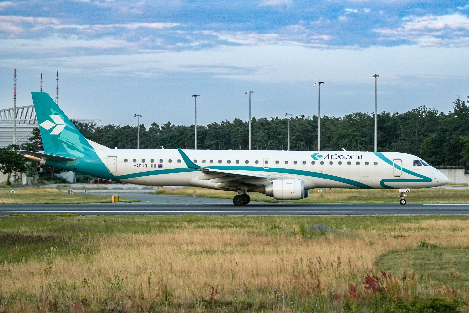 Embraer Embraer ERJ-195LR