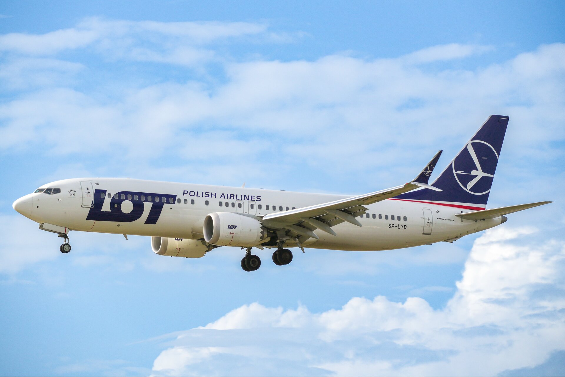 Boeing 737 MAX 8