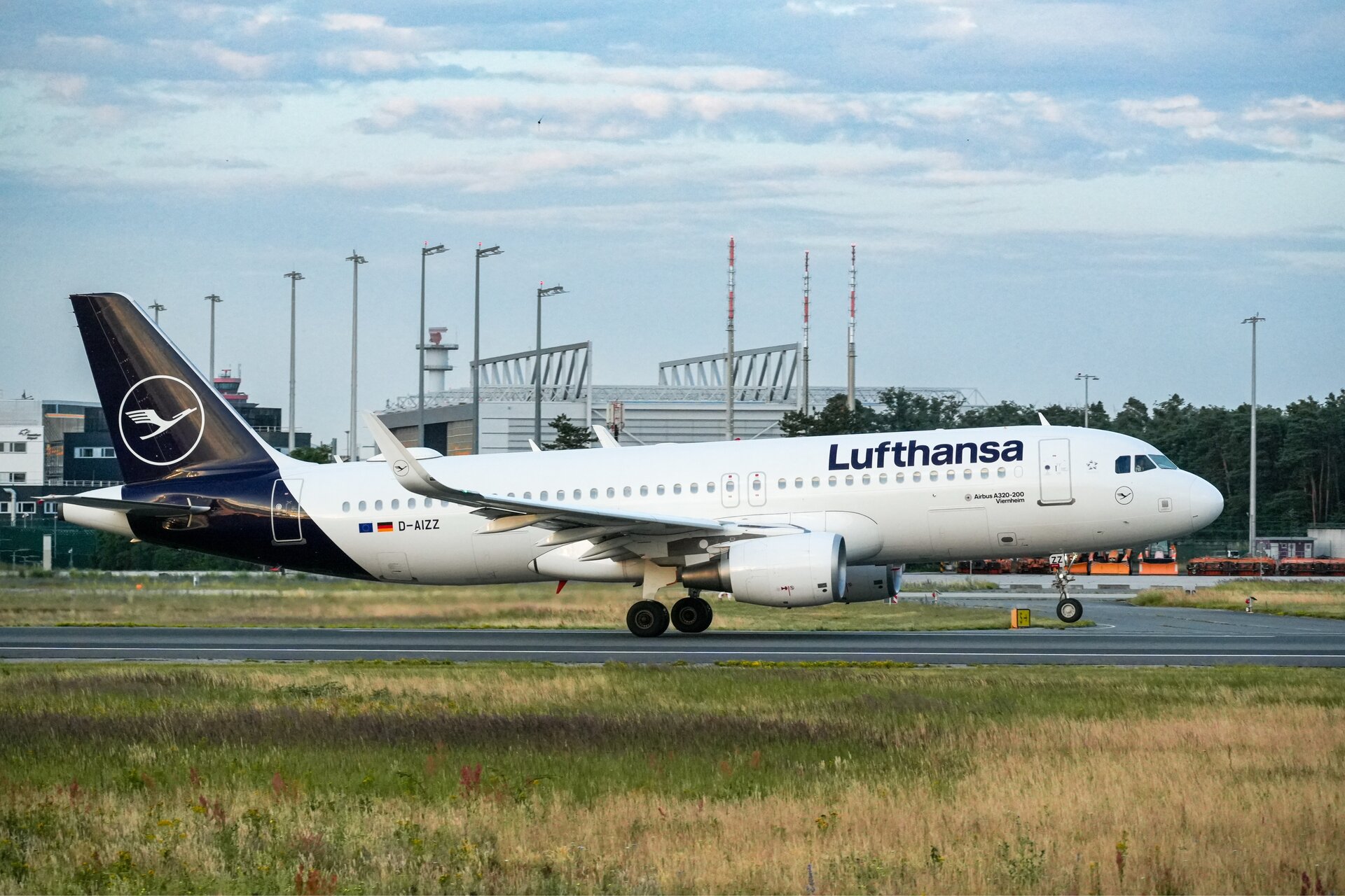 Airbus A320-200