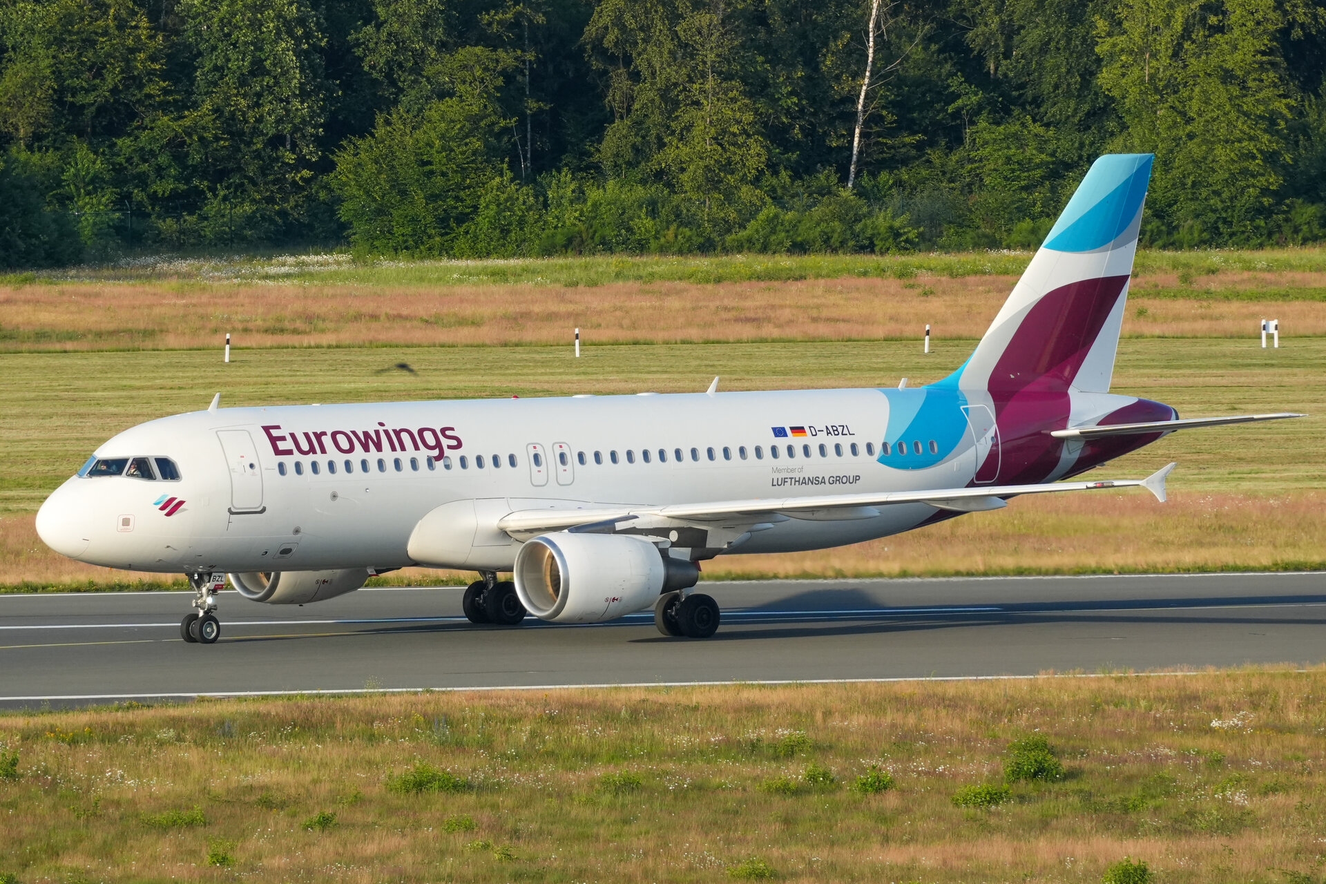 Airbus A320-214