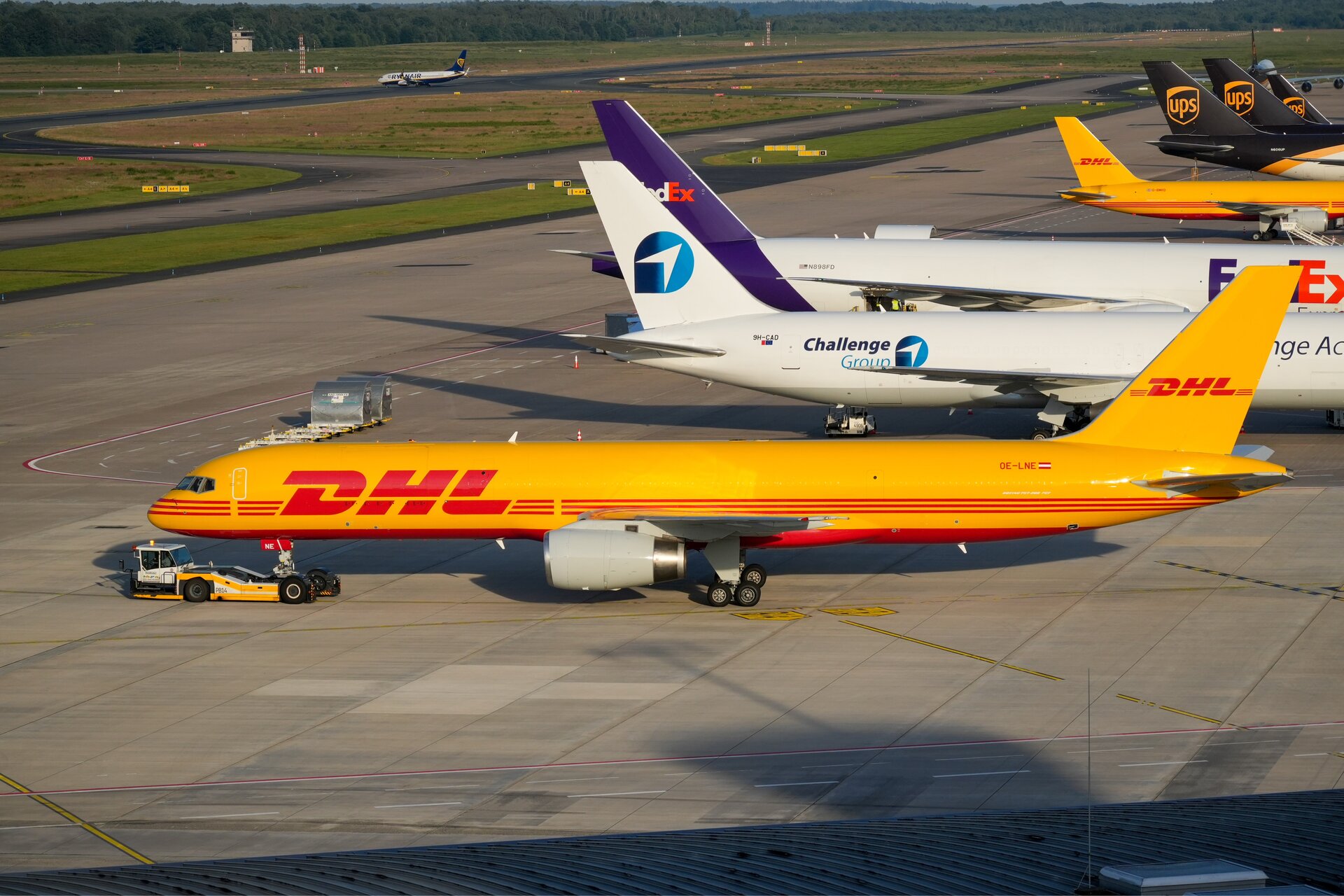 Boeing 757-200F