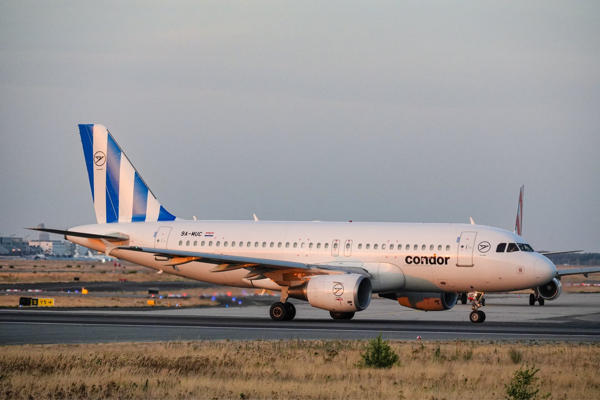 Airbus A319-112