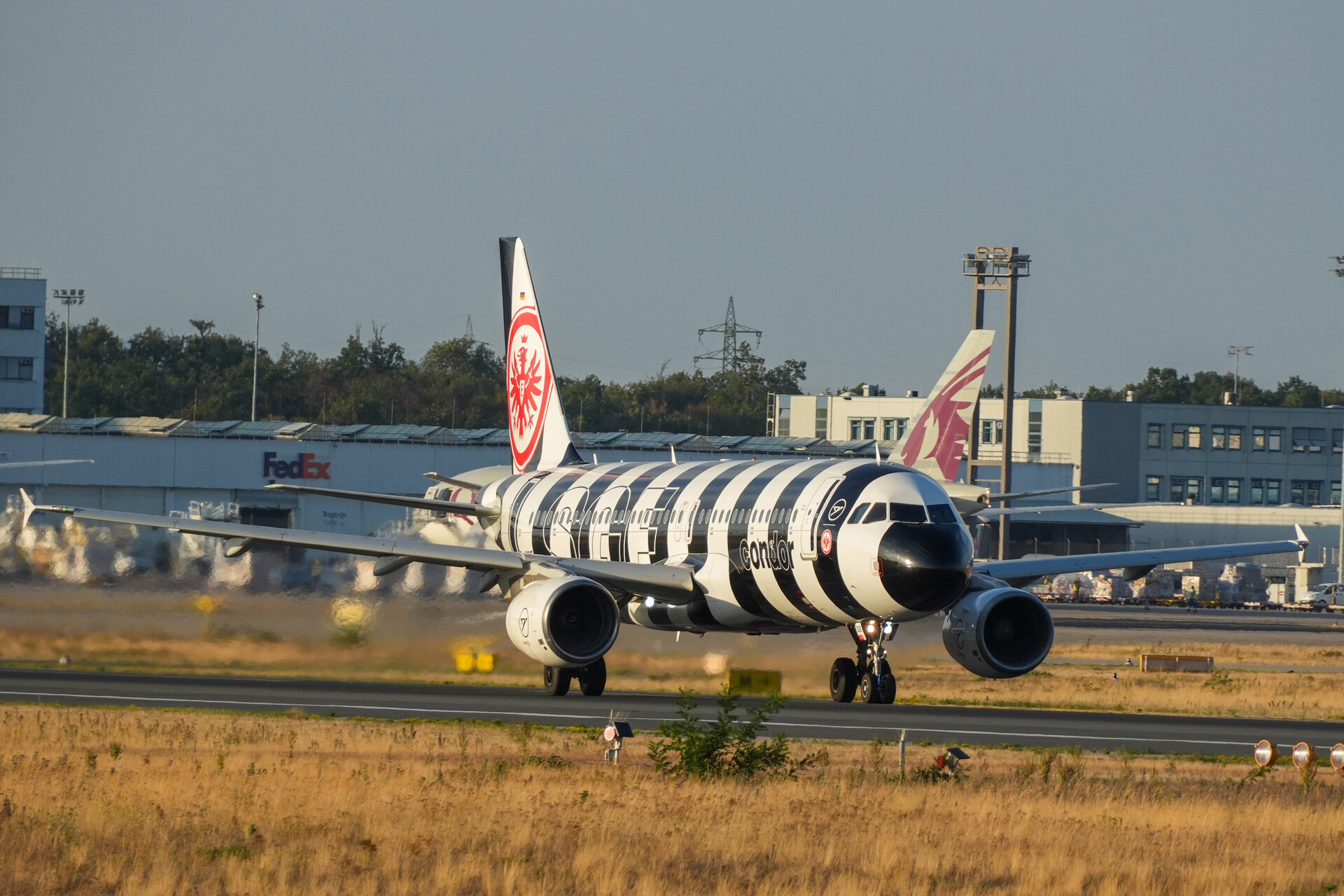Airbus A320-200