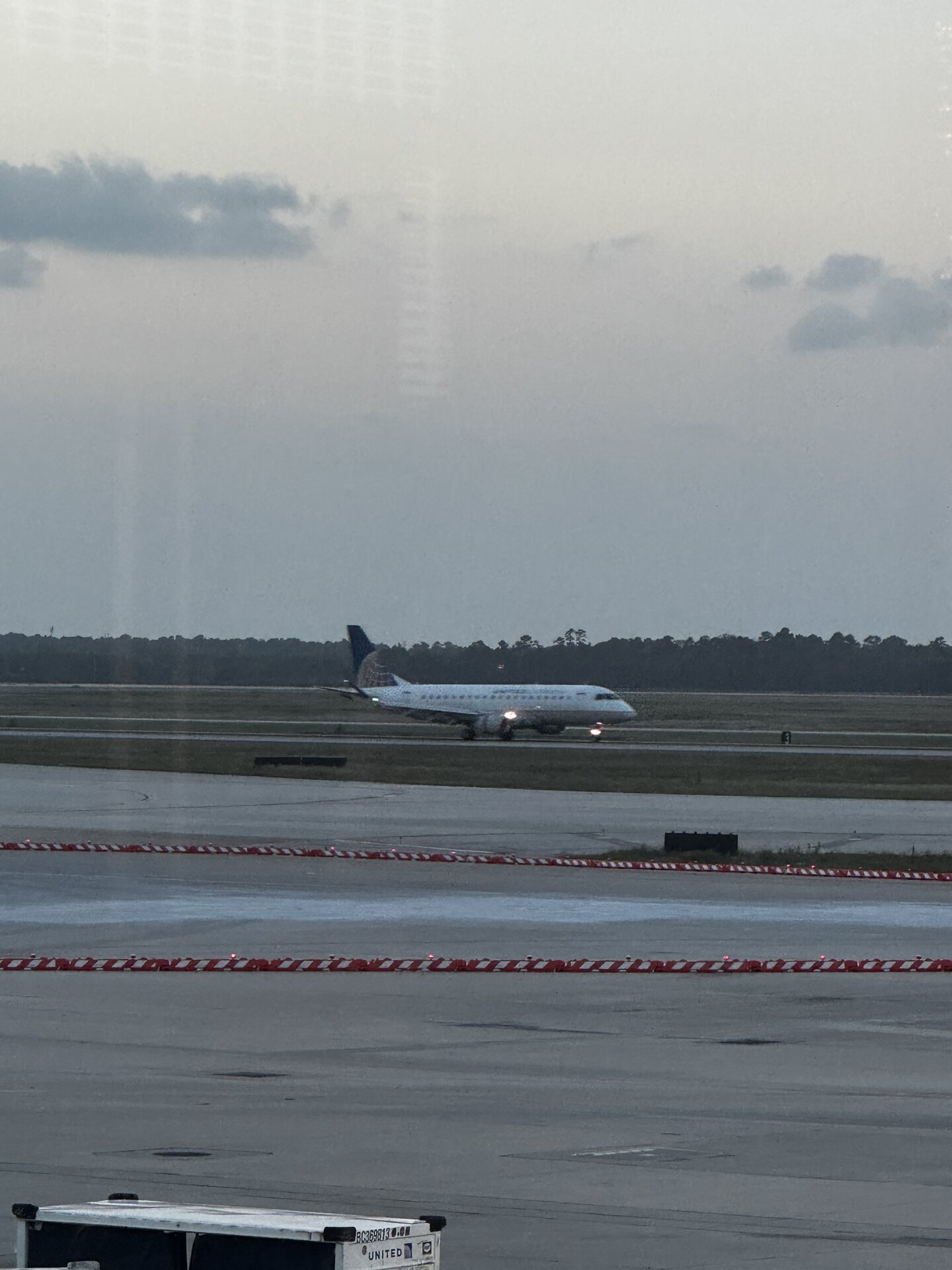Embraer ERJ-175 (Embraer 175)