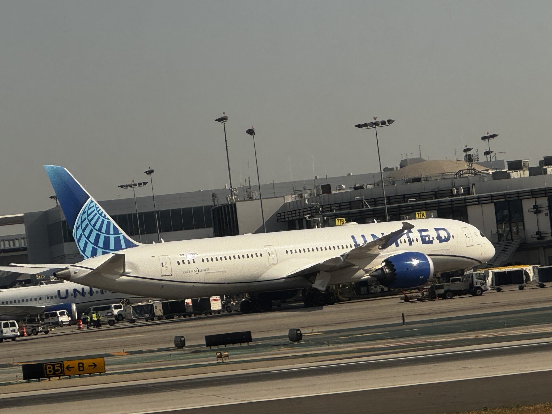 Boeing 787-9 Dreamliner
