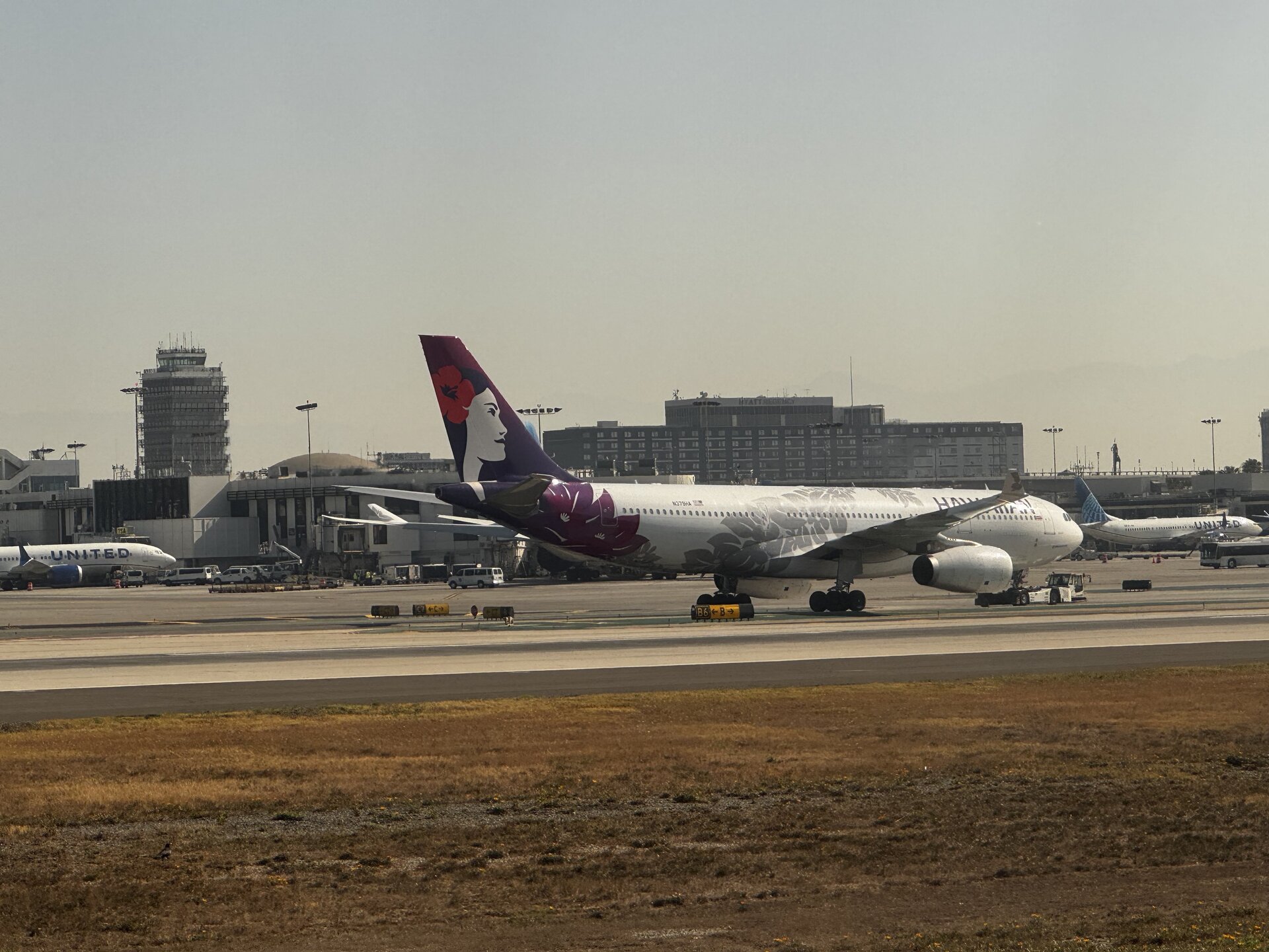 Airbus A330-243