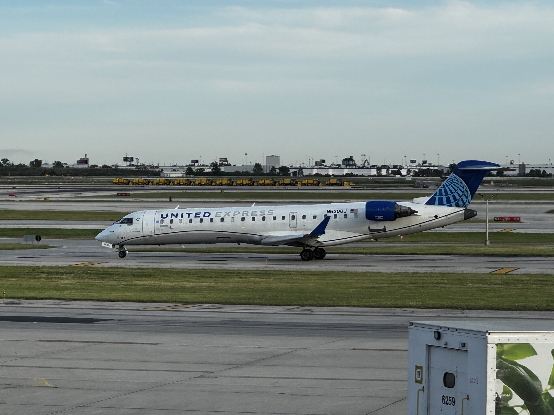 Bombardier CRJ-700