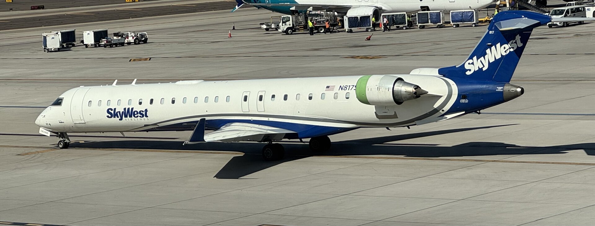 Bombardier CRJ900