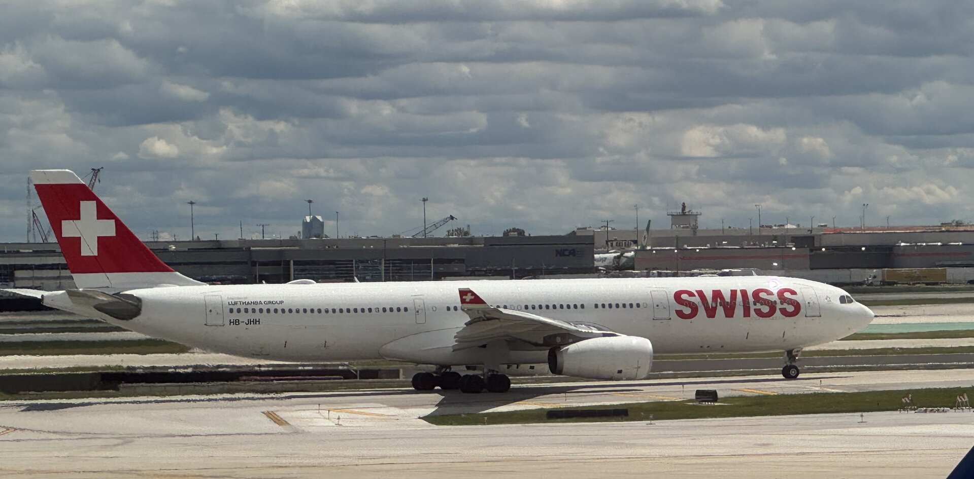 Airbus A330-343