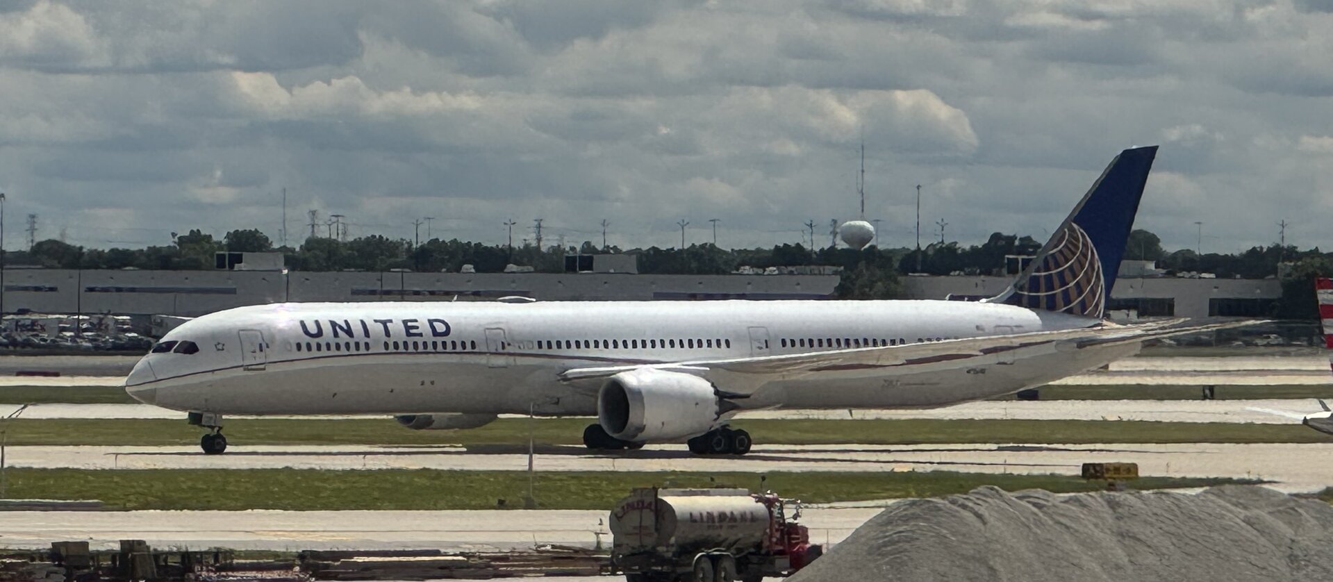Boeing 787-9 Dreamliner