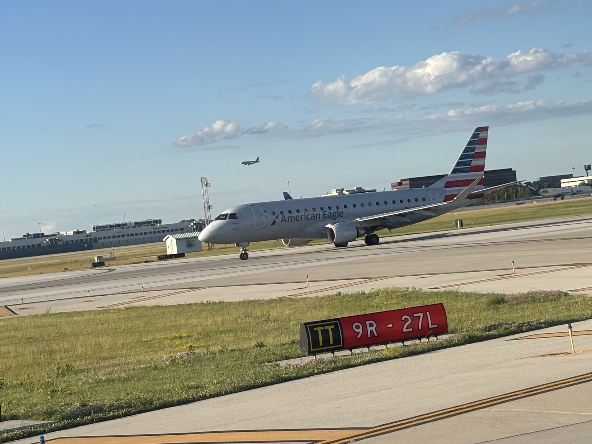 Embraer ERJ-170 (E170)