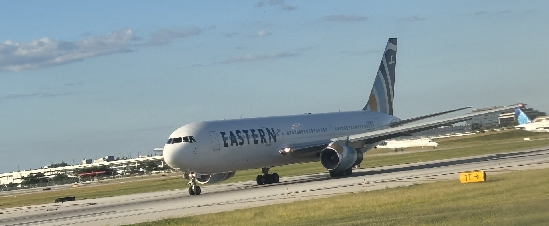 Boeing 767-200