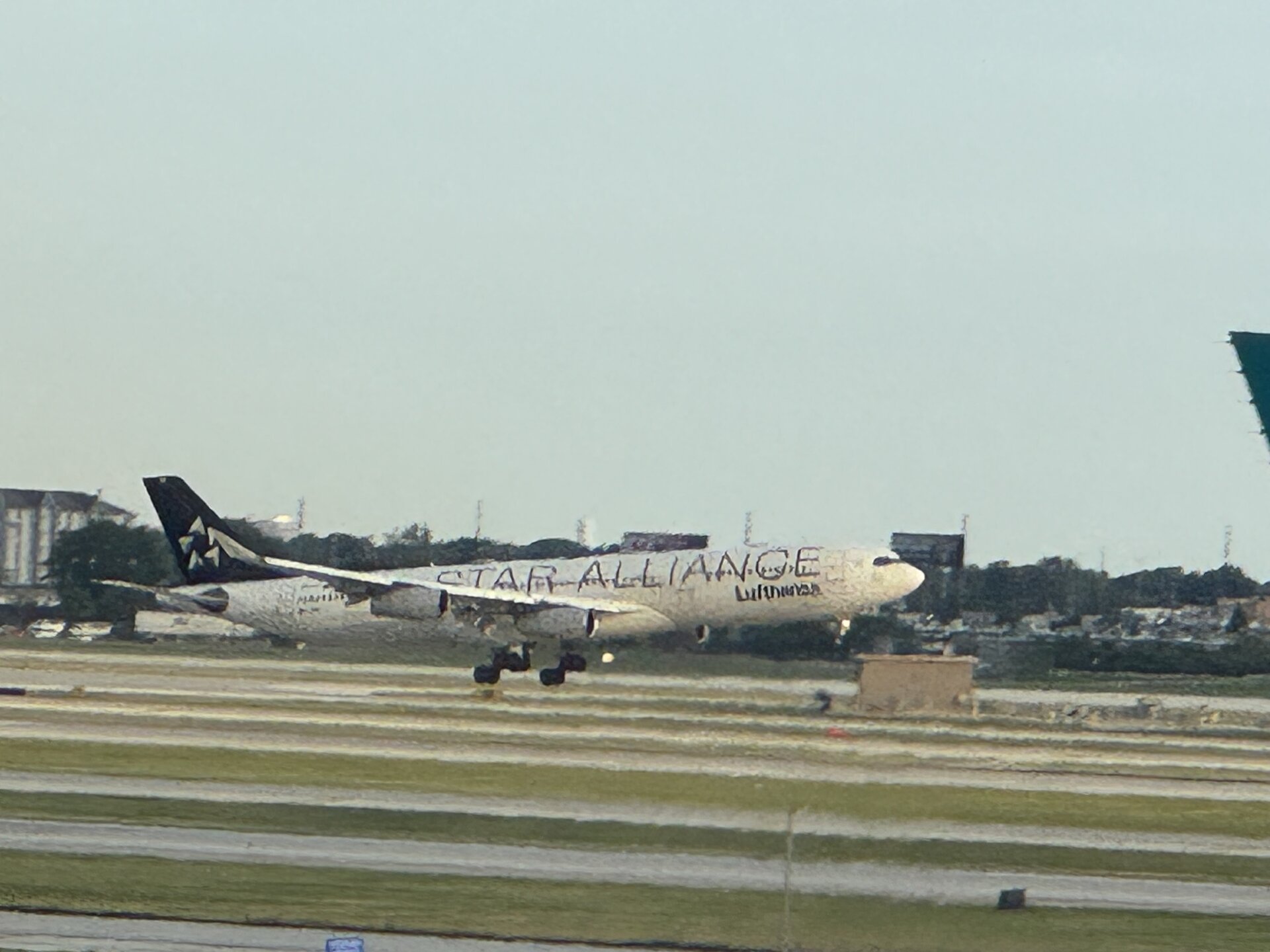 Airbus A340-300