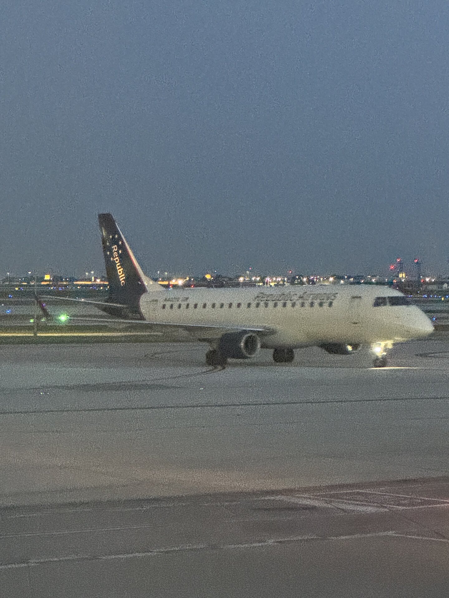 Embraer ERJ-170 (E170)