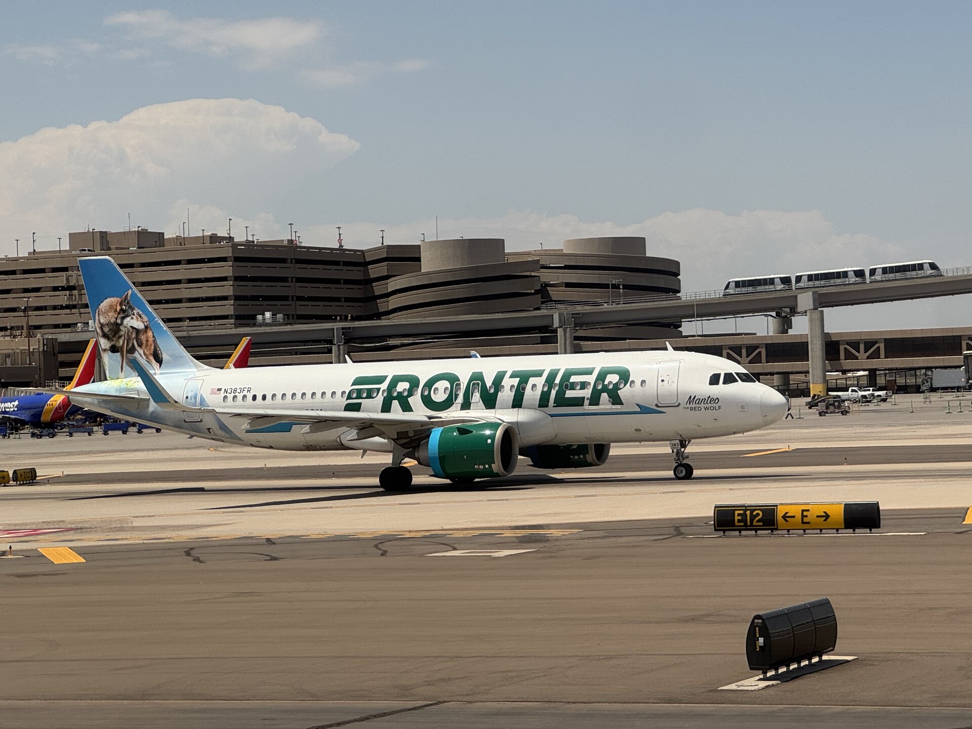 Airbus A320-214