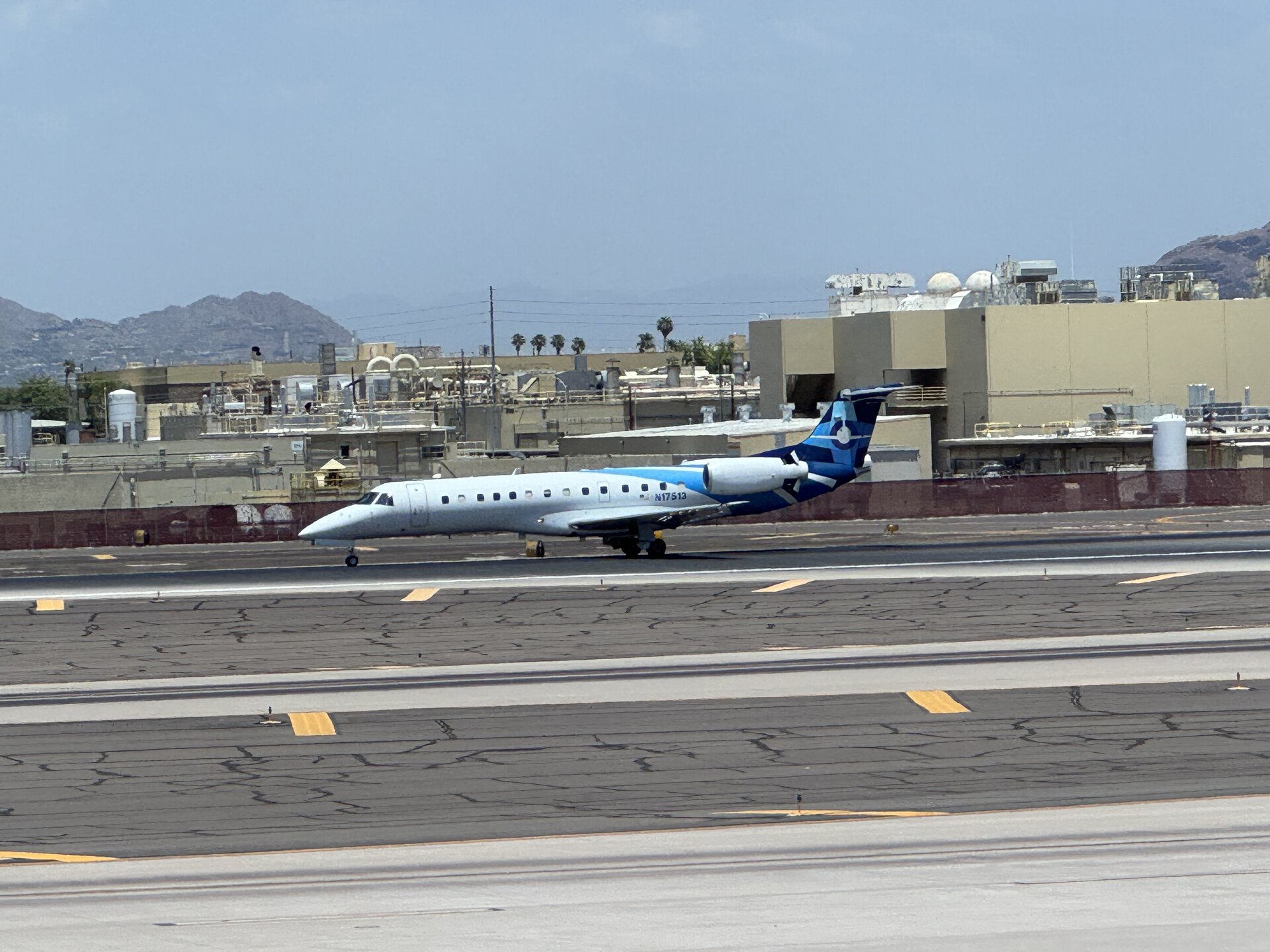 Embraer Embraer ERJ-145