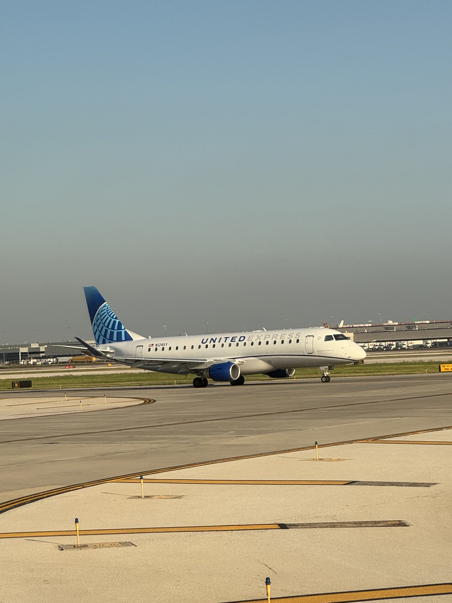 Embraer Embraer E175