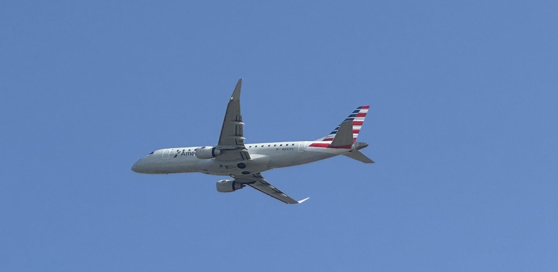 Embraer Embraer 175 (E175)