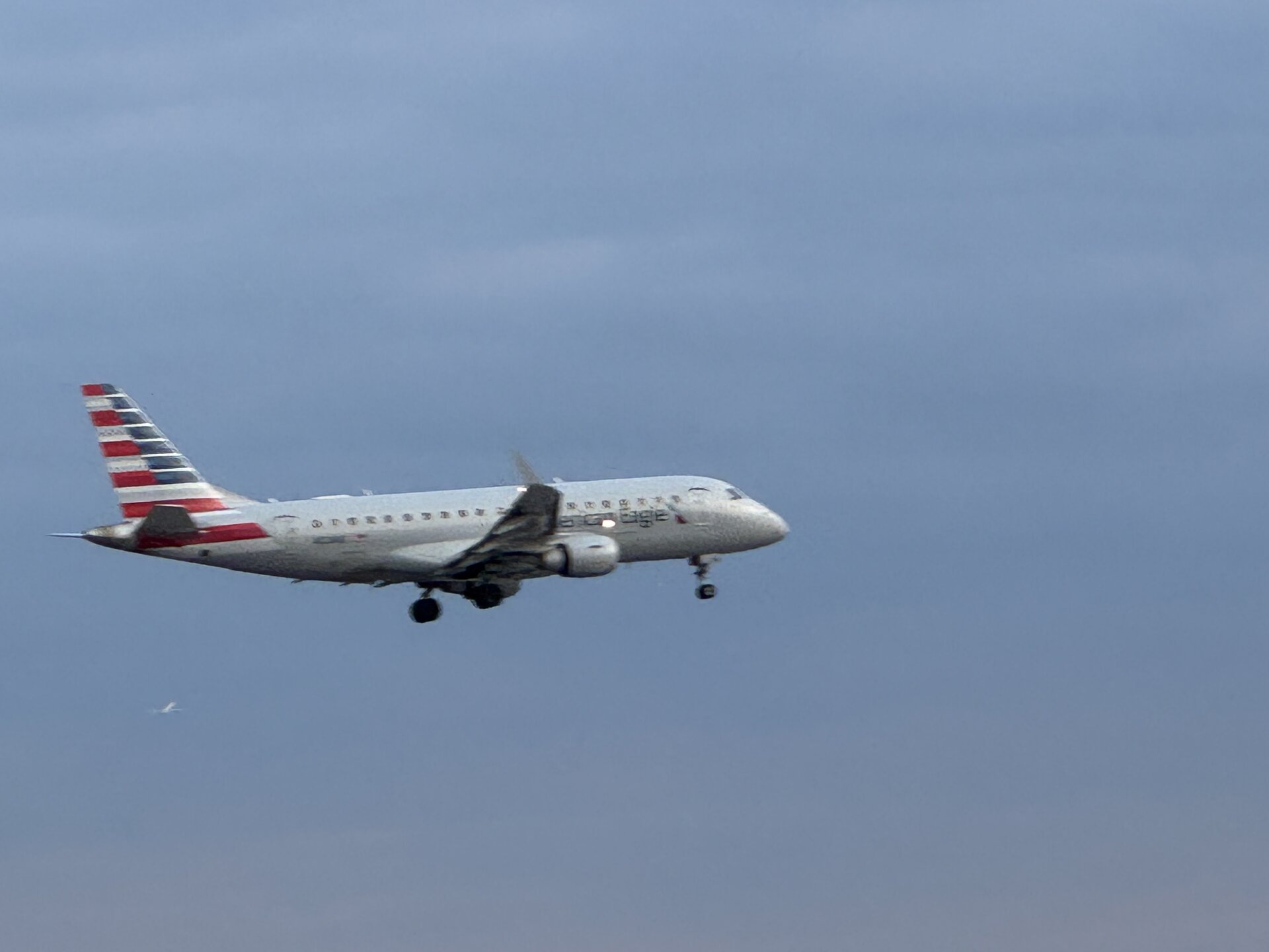 Embraer ERJ-170