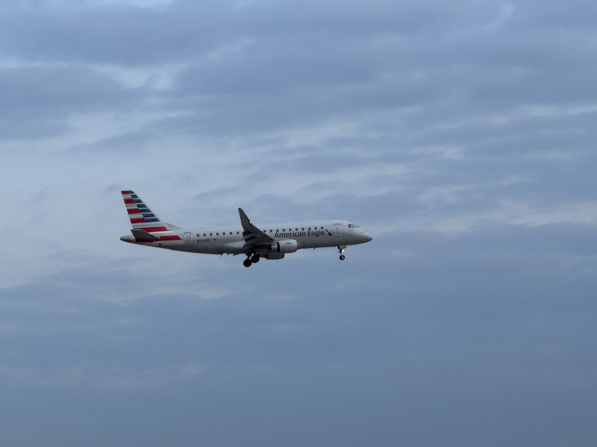 Embraer Embraer E175