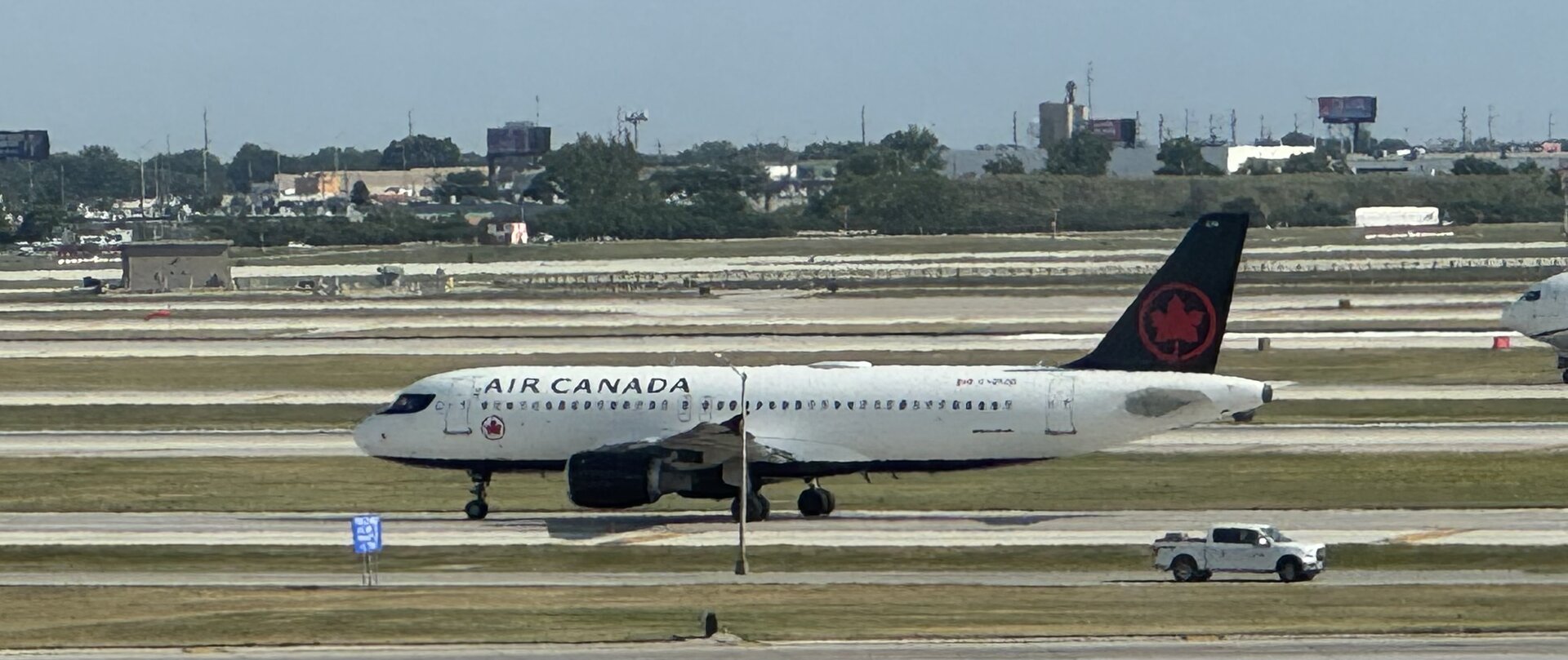 Airbus A319-114