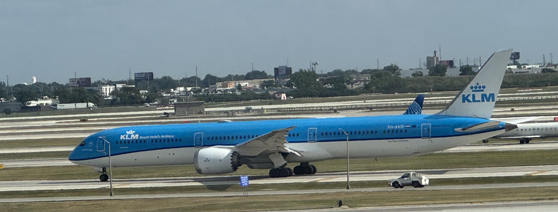 Boeing 787-10 Dreamliner