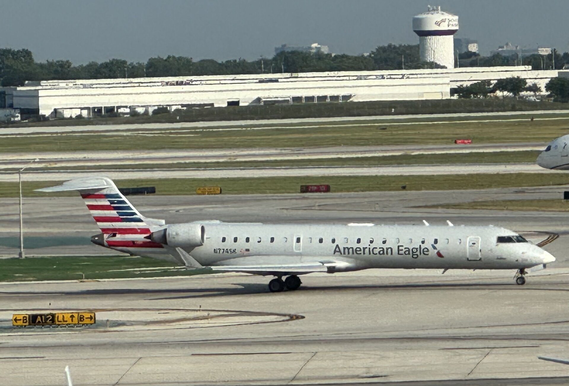 Bombardier CRJ-700